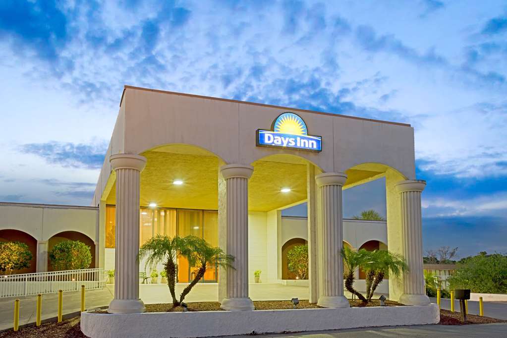 Days Inn & Suites By Wyndham Clermont Exteriör bild