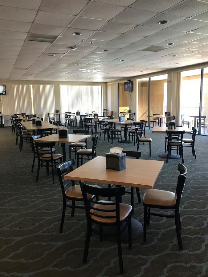 Days Inn & Suites By Wyndham Clermont Exteriör bild