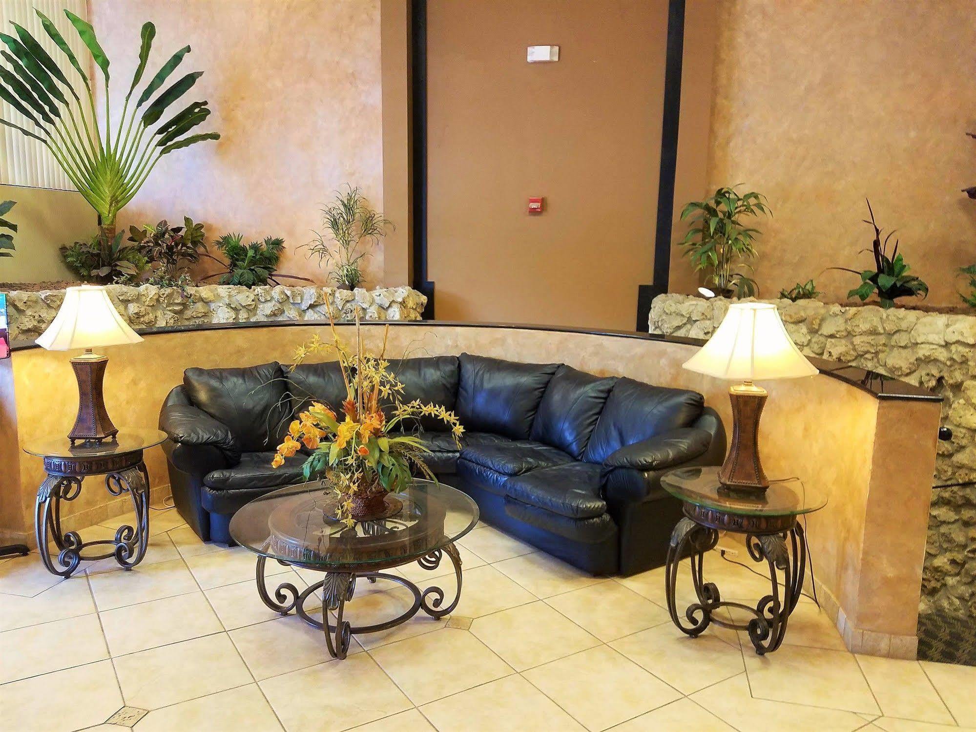 Days Inn & Suites By Wyndham Clermont Exteriör bild